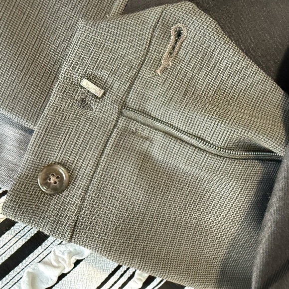 Haggar Black Label Men's Gray Suit - Picture 10 of 10